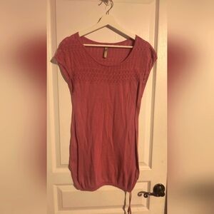 Pretty.Pink color. Size Medium. From Thyme brand.